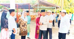 Bupati Natuna Cen Sui Lan saat melakukan safari Ramadhan di Desa Cemaga Tengah, Kecamatan Bunguran Selatan 