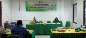 Ketua Pusat Inkubasi Bisnis Syariah Sekolah Tinggi Agama Islam (STAI) Natuna, H. Kartubi, S.E., M.E.I saat menutup kegiatan pelatihan LKPM