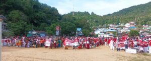 Pesarta pawai di lapangan Sepakbola Sulaiman Abdullah Tarampa