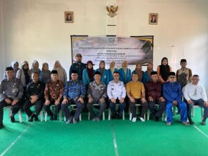 Foto bersama Aneng dengan Pihak STAI Paduka Anambas