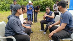 Simulasi Dialog masa demo dengan pihak perusahan terkait nasib pekerja lokal yang di PHK