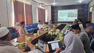 Rapat Konsultasi Publik sekaligus Penetapan Standar Pelayanan Publik Bidang Administrasi Kependudukan dan Pencatatan Sipil