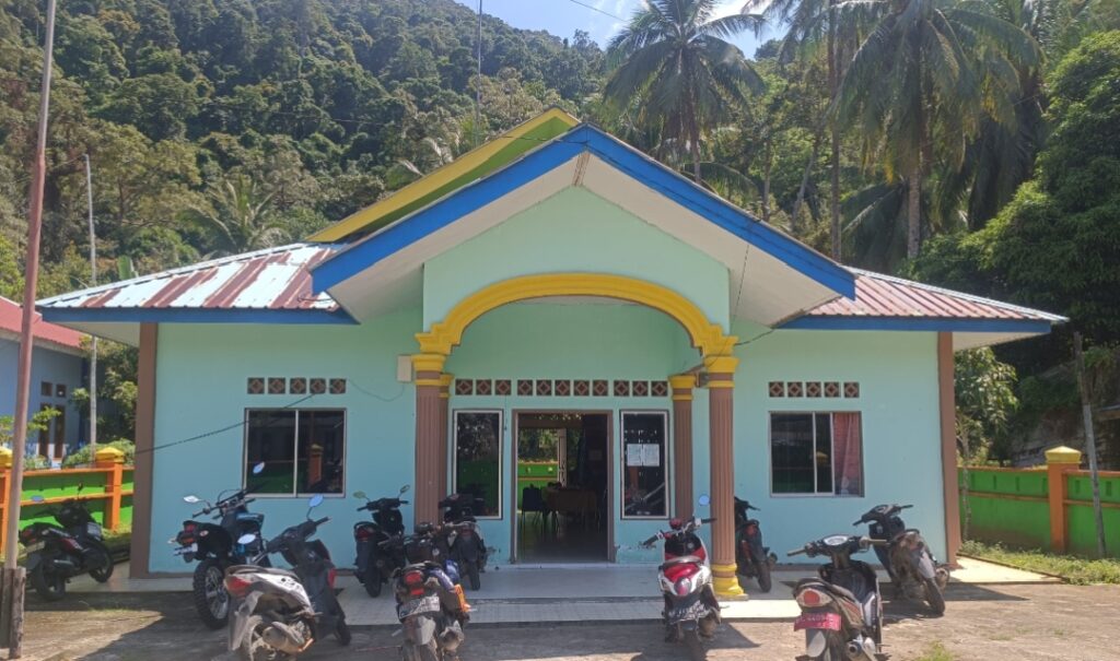 Kantor Desa Kuala Maras Kecamatan Jemaja Timur