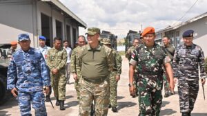 Panglima Komando Gabungan Wilayah Pertahanan I (Pangkogabwilhan I) Kunto Arief Wibowo saat meninjau Markas Komando Batalyon Arhanud 14 Pasgat di Kabupaten Natuna