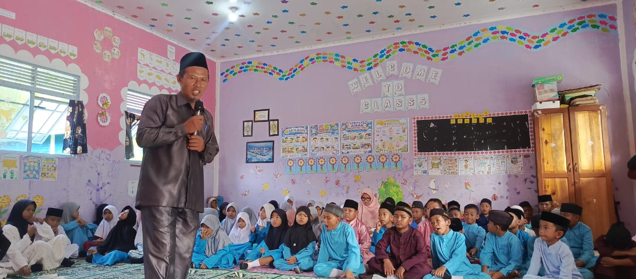 Ceramah agama yang di sampaikan oleh, Kepala Urusan Agama kecamatan Jemaja 