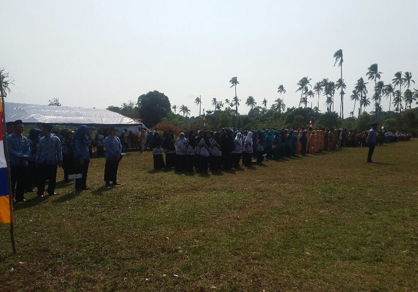 Wan Sofyan, Ketua Komisi 1 DPRD Natuna Bacakan Teks Proklamasi HUT RI ke 73 di Kec Bunguran Batubi