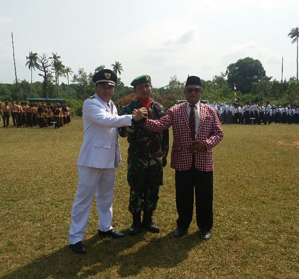 Wan Sofyan, Ketua Komisi 1 DPRD Natuna Bacakan Teks Proklamasi HUT RI ke 73 di Kec Bunguran Batubi