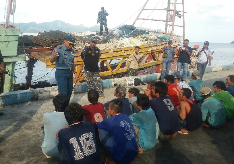 KRI Wiratno 379 Tangkap KIA Vietnam Ditepi Barat Laut Tarempa