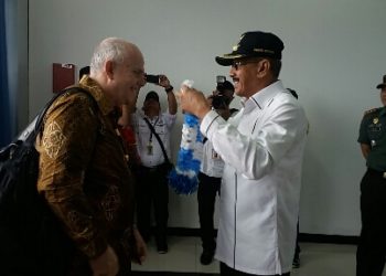 Joseph R. Donovan Jr, Kedubes AS Tiba Di Natuna