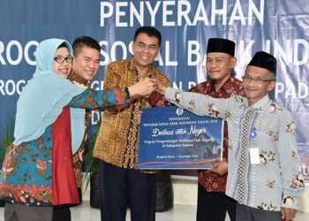 BI Serahkan Bansos Ke Natuna