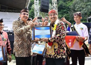 Kabupaten Natuna Terima Sertifikat Geopark Nasional