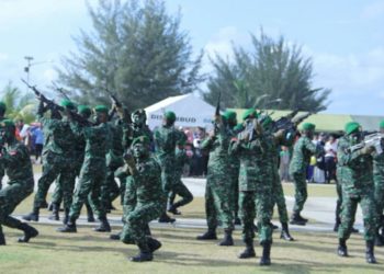 Dentuman Kolone Senjata Yonkomposit Memukau Masyarakat di HPN Natuna