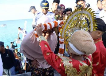 Sambung Tali Silaturrahmi, Wabup Natuna Kunjungi Warga Pulau Laut