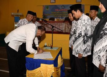 Bupati Hamid Rizal, Guru Memegang Peranan Penting dan Bernilai Mulia