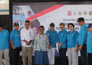 Menteri Susi, Kembali Tenggelamkan KIA Pelaku Illegal Fishing Diperairan Natuna