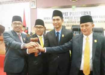 Andes Putra, Jarmin dan Daeng Ganda Resmi Dilantik Sebagai Pimpinan Defenitif DPRD Natuna Periode 2019 – 2024