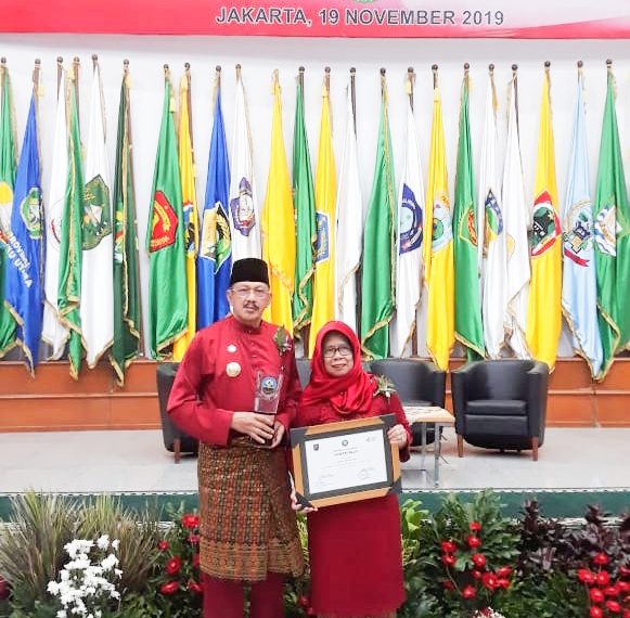 Natuna Terima Penghargaan Swasti Saba Padapa Kabupaten Sehat 2019