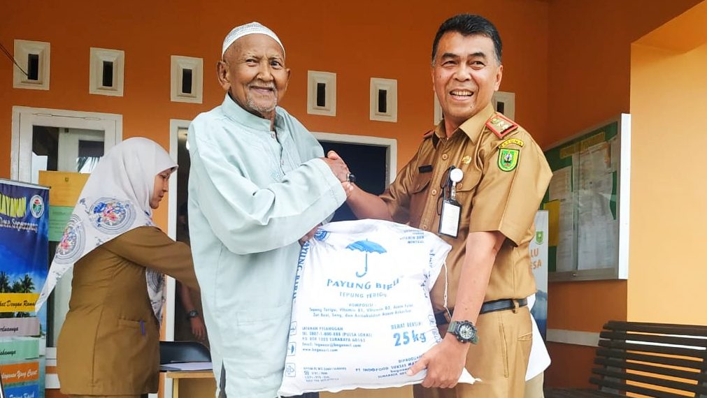 Menghadapi Musim Utara, Pemkab Natuna Salurkan 7,8 Ton Beras CPP