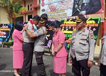 Beruraian Air Mata, Lepaskan Kepergian AKBP Nogroho