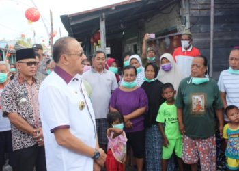 Bupati Hamid Rizal, Tinjau Warga Penagi, “Saya Minta Warga Jangan Terlalu Khawatir”