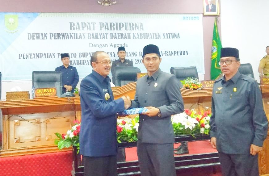 Bupati Sampaikan Ranperda Ke DPRD Natuna Untuk Segera Dibahas
