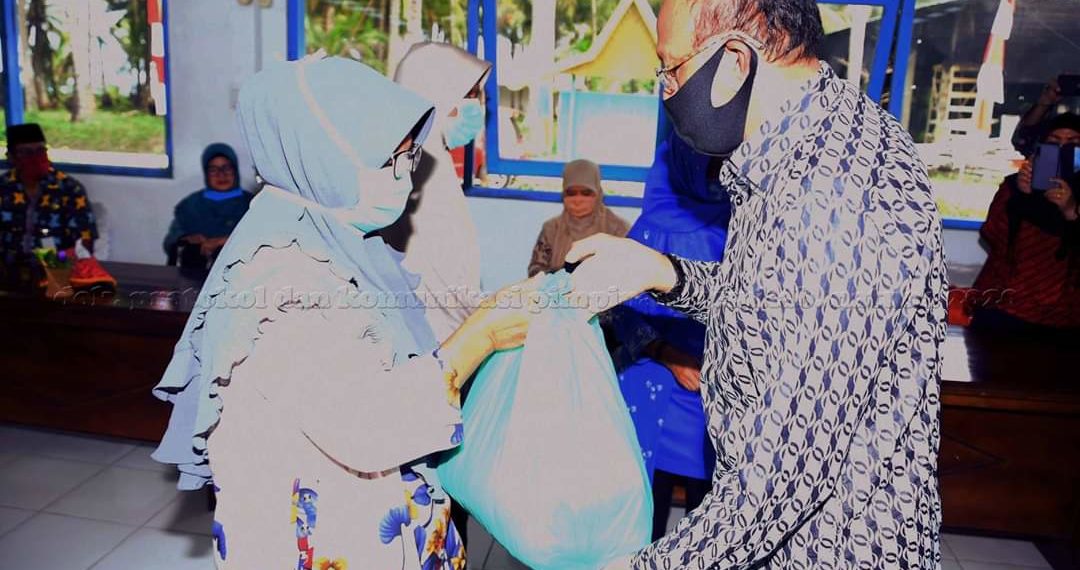 Bupati Natuna Terus Salurkan Bantuan Sembako Ke_masyarakat
