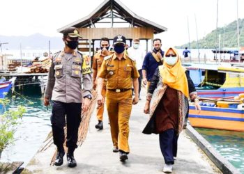 Wabup Natuna Hadiri Sosialisasi New Normal oleh Polres Natuna di Kecamatan Pulau Tiga Barat