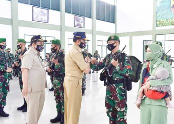 Bupati Natuna Pimpin Upacara Pemberangkatan Satgas Pengamanan Pulau Sekatung Yon Komposit I/GP