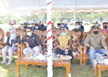 Wakil Bupati Natuna Dra. Hj. Ngesti, Hadiri Simulasi Pilkada Serentak Tahun 2020 di Desa Harapan Jaya.