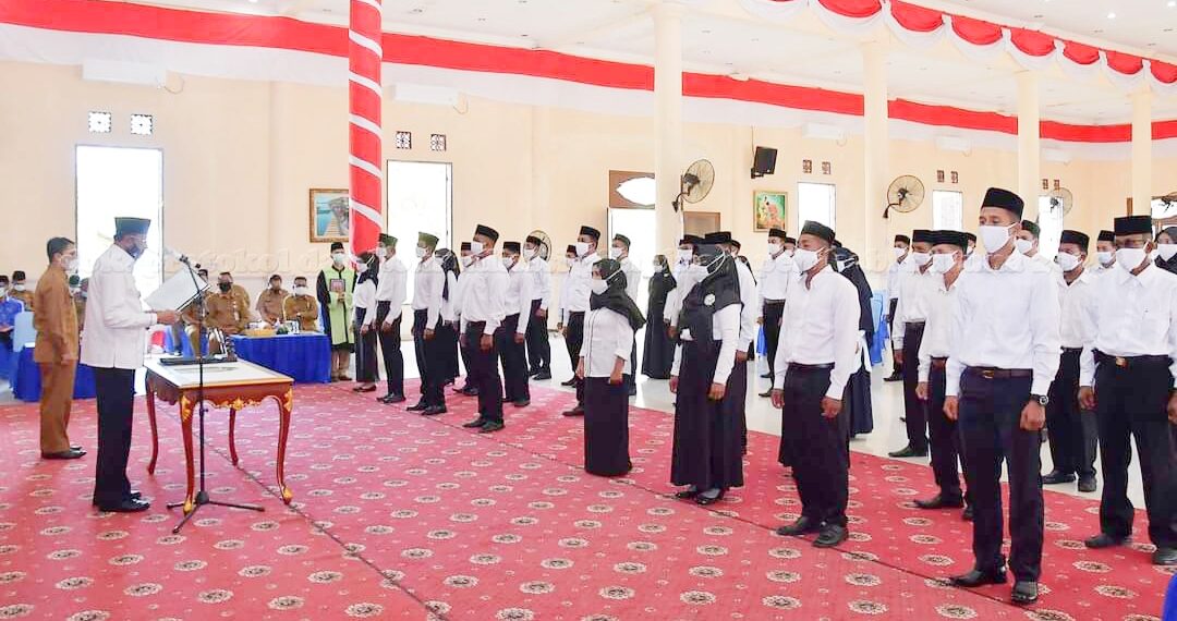 Lantik Anggota BPD se-Natuna, Hamid Rizal Minta Pemerintah Desa Bantu Wujudkan Desa yang Maju dan Mandiri