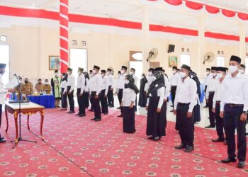 Lantik Anggota BPD se-Natuna, Hamid Rizal Minta Pemerintah Desa Bantu Wujudkan Desa yang Maju dan Mandiri