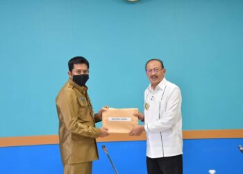 Serahkan DPA 2021, Hamid Rizal, Jangan Tunda-tunda Realisasi Program Kerja