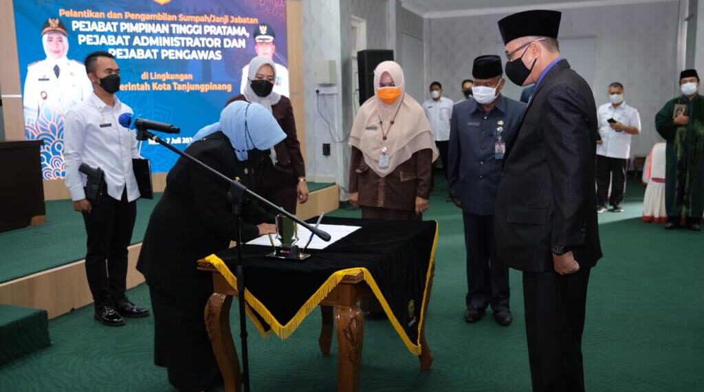 Kembali, Pemko Tanjungpinang Mutasi 12 Orang Pejabat