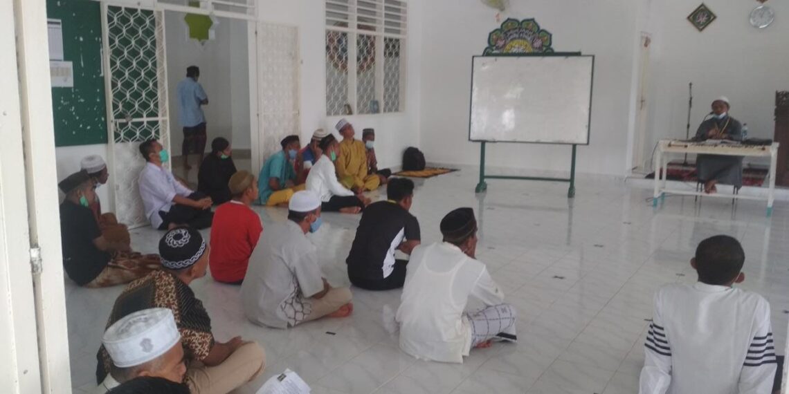 Agar Terhindar Covid-19, Kadivpas Kanwil Kemenkumham Kepri Laksanakan Do’a Bersama WBP Lapas Kelas IIA Tanjungpinang