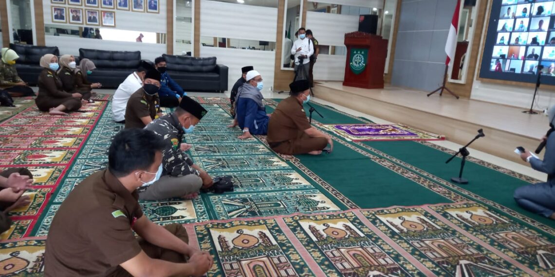 Kejaksaan Negeri Tanjungpinang Gelar Doa Istiqhosah