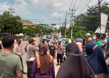 Didemo, Penyekat Jln DI Panjaitan, Hanya Menyusahkan Masyarakat