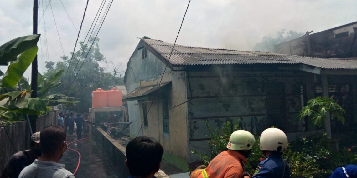 Sijago Merah Sikat Rumah Kosong