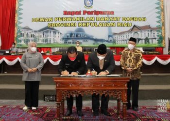 DPRD Sahkan 22 Ranperda Susunan Perangkat Daerah Kepri