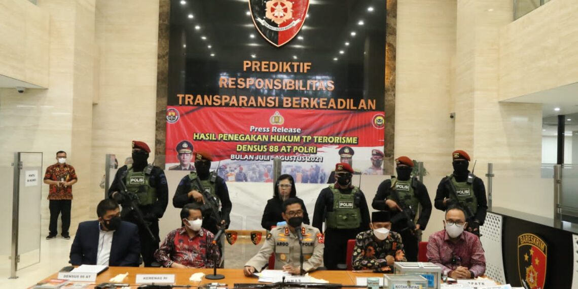 Tangkap 53 Terduga Teroris di 11 Provinsi, Polri Beberkan Dalang Keuangan Kelompok JI