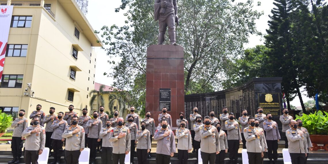 Lepas 37 Perwira Penerima LPDP, Kapolri: Jadikan Bekal Untuk Bangun Indonesia Lebih Maju 