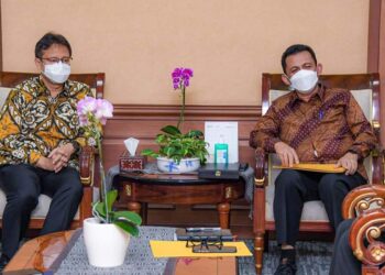 Minta Tambahan Vaksin. Gubenur Kepri Bersama Kapolda Serta Danrem 033 Wira Pratama Jumpai Menkes