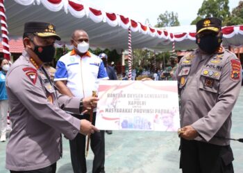 Kapolri Serahkan Oksigen Generator Bantu Penanganan Covid-19 di Papua