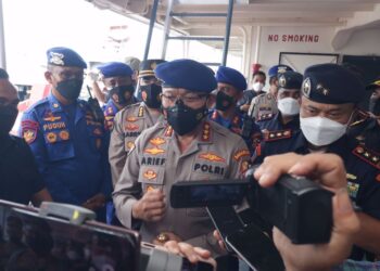 KP. Bisma 8001 Korpolairud Baharkam Polri Tangkap Empat Kapal Asing di Perairan Natuna.