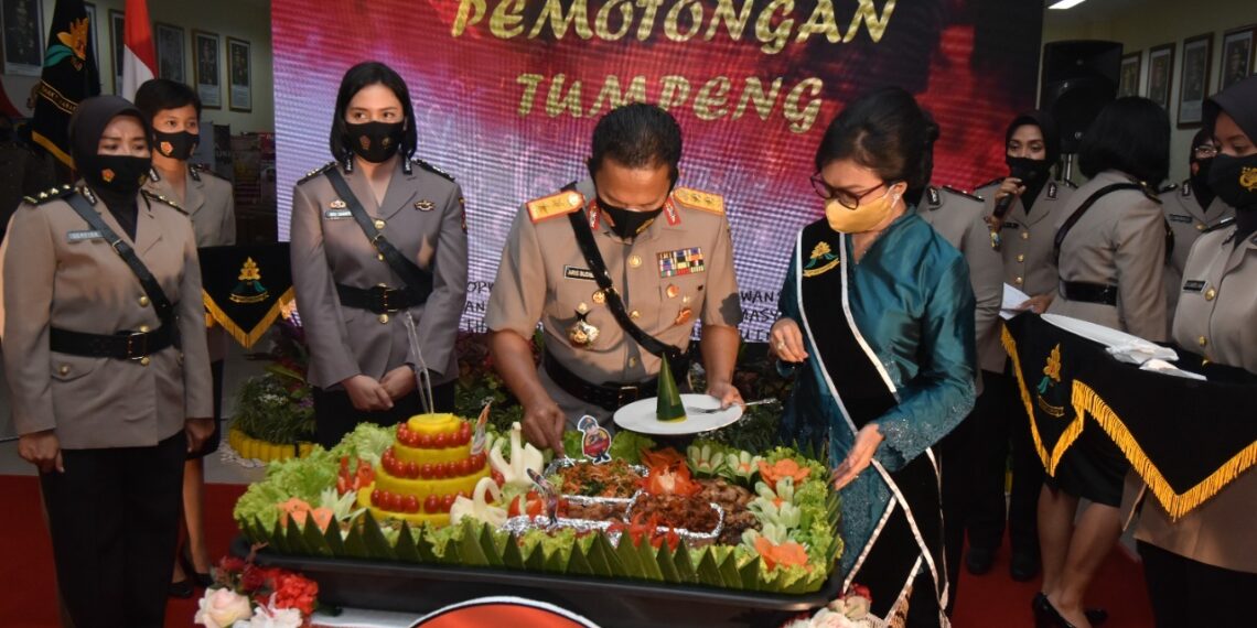 Kapolda Kepri Hadiri Shyukuran Hari Polwan Ke 73 Secara Virtual Dengan Kapolri.