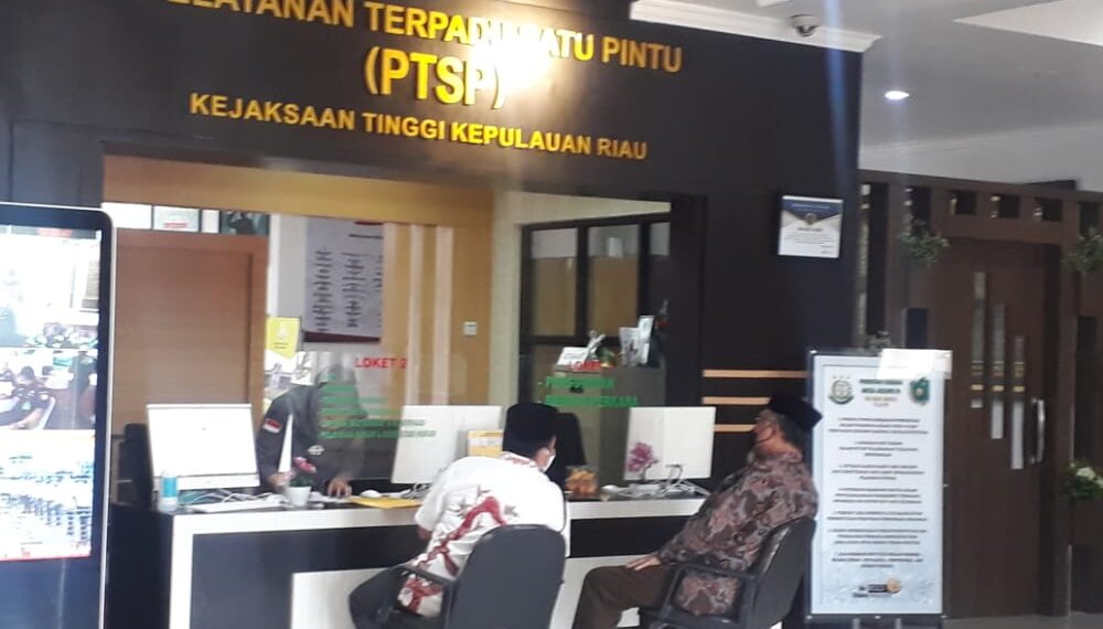 Huzrin Hood dan Azis Penuhi Panggilan Kejati, Terkait Dugaan Korupsi BUMD Sebesar Rp 3, 4 Millyar