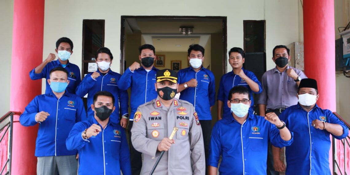 Tingkatkan Sinergitas, PWI Natuna Lakukan Kunjungan Silaturahmi Ke Kapolres Natuna Yang Baru