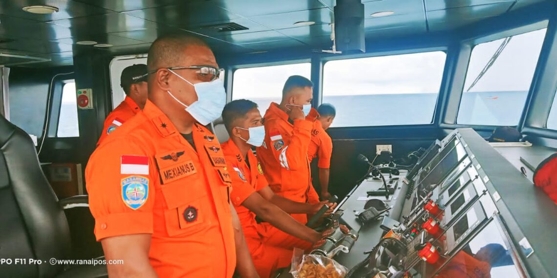 Kawal Kunjungan Menkopolhukam dan Mendagri ke Pulau Laut, KPP Natuna Laksanakan Pengawalan Siaga SAR Khusus