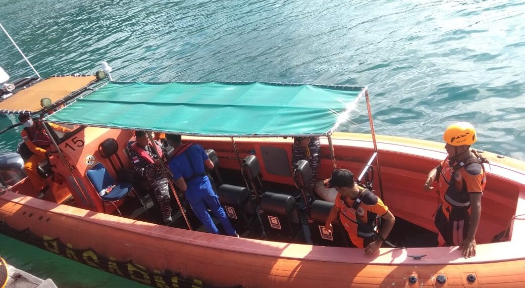 Alami Cuaca Buruk, KM Kencana Dewa Diduga Rusak Mesin dan Hilang Kontak