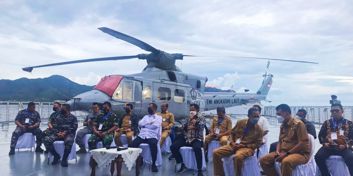 Menteri Mahfud MD dan Tito Bertolak ke Pulau Laut, KN. Sasikirana Ikut Kawali Pelayaran KRI Semarang