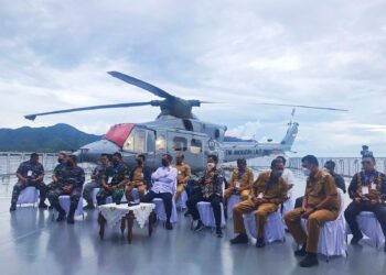 Menteri Mahfud MD dan Tito Bertolak ke Pulau Laut, KN. Sasikirana Ikut Kawali Pelayaran KRI Semarang